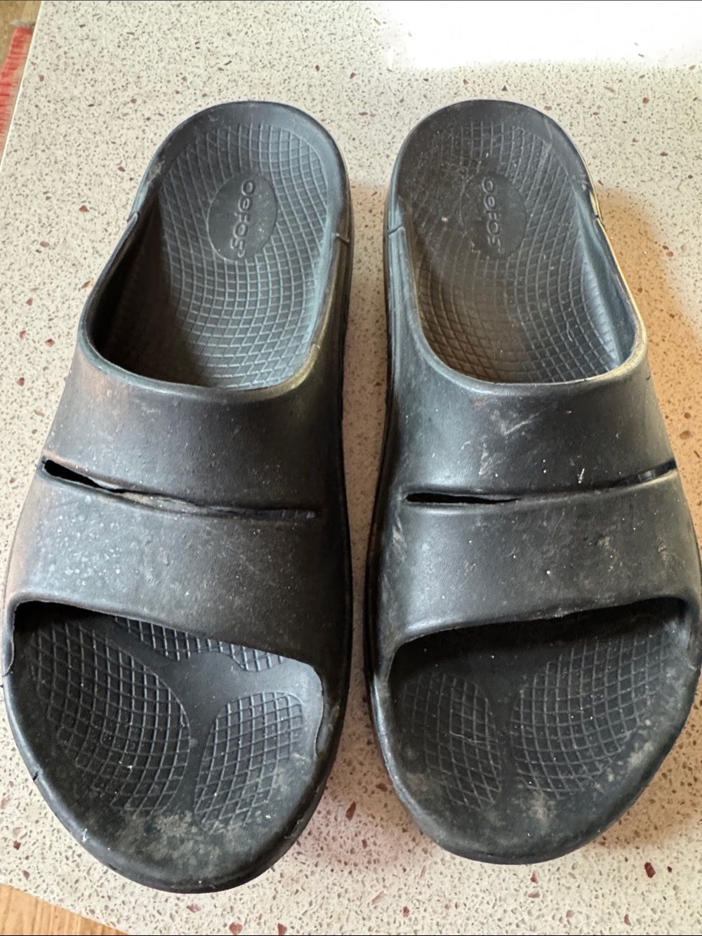 OOFOS Black Men's Slide Sandals